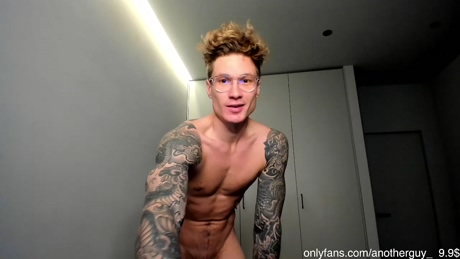 anotherguyonyourscreen  23-12-2021